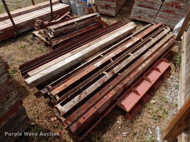 image for item IB9518 Approximately 309 Symons concrete forms