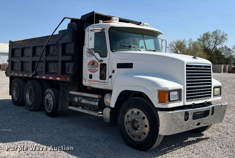 image for item IG9418 2009 Mack 600  dump truck