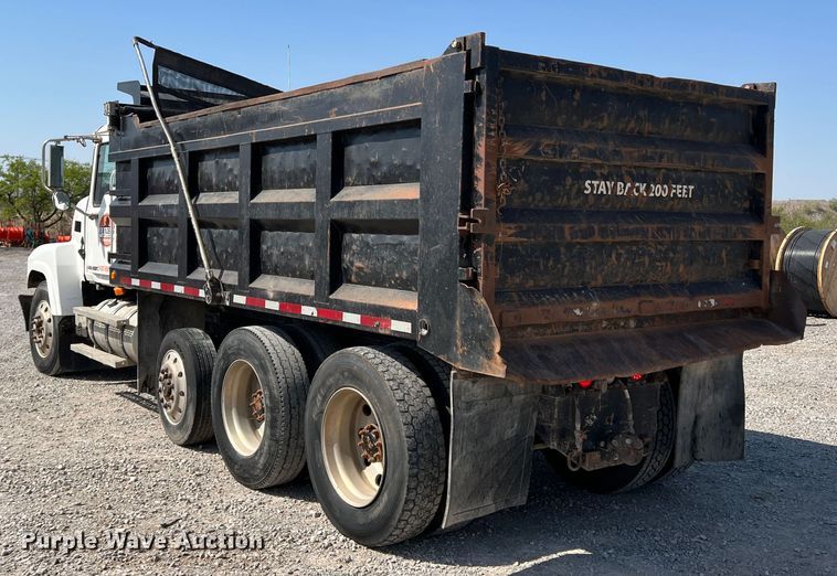 image for item IG9418 2009 Mack 600  dump truck