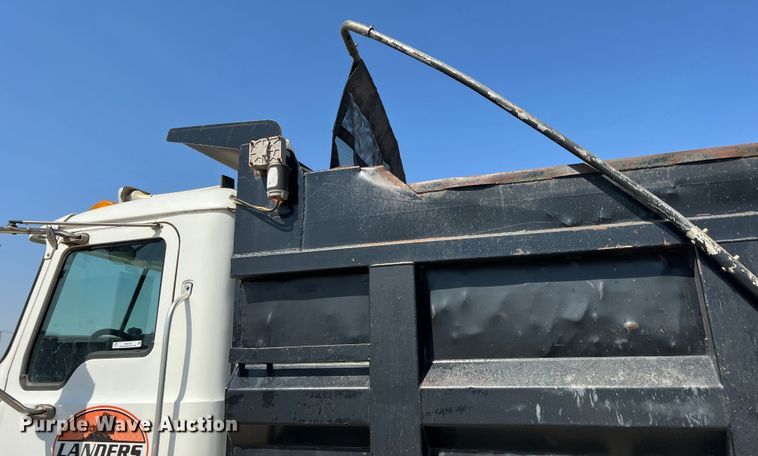 image for item IG9418 2009 Mack 600  dump truck