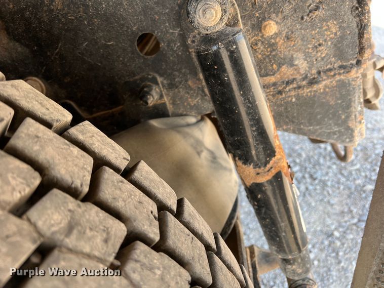 image for item IG9418 2009 Mack 600  dump truck