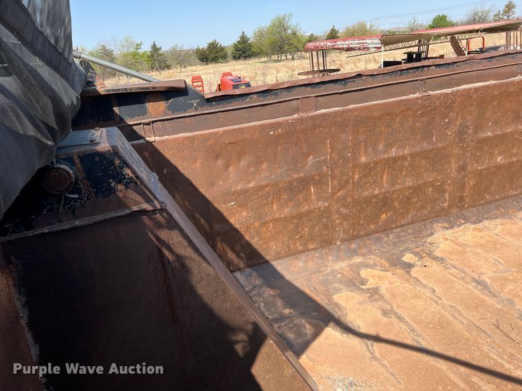 image for item IG9418 2009 Mack 600  dump truck