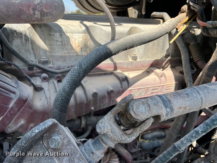 image for item IG9418 2009 Mack 600  dump truck