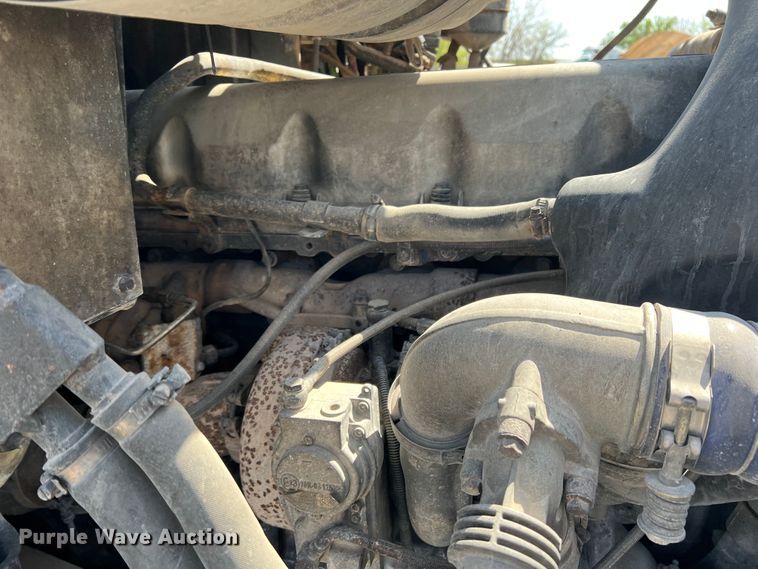 image for item IG9418 2009 Mack 600  dump truck