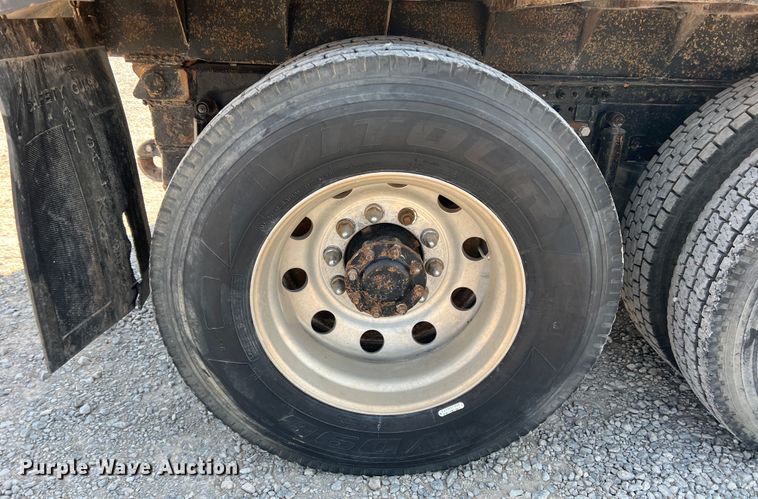 image for item IG9418 2009 Mack 600  dump truck