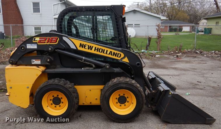 image for item IM9965 2011 New Holland L218  skid steer loader