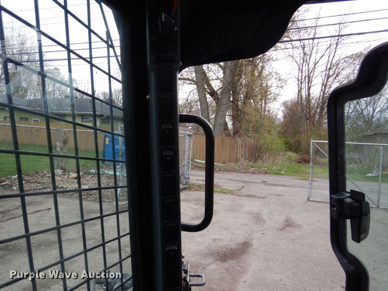 image for item IM9965 2011 New Holland L218  skid steer loader