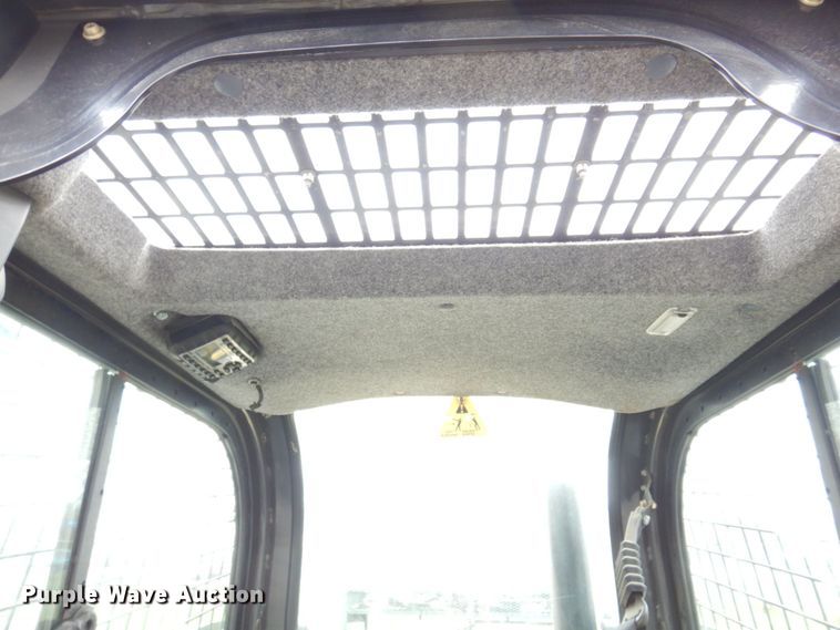 image for item IM9965 2011 New Holland L218  skid steer loader