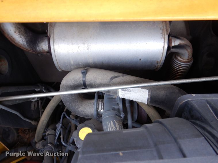 image for item IM9965 2011 New Holland L218  skid steer loader