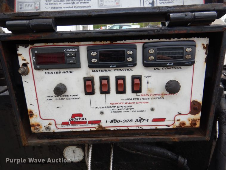 image for item IM9975 2001 Cimline 230D  melter applicator