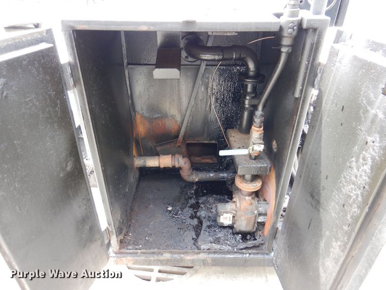 image for item IM9975 2001 Cimline 230D  melter applicator