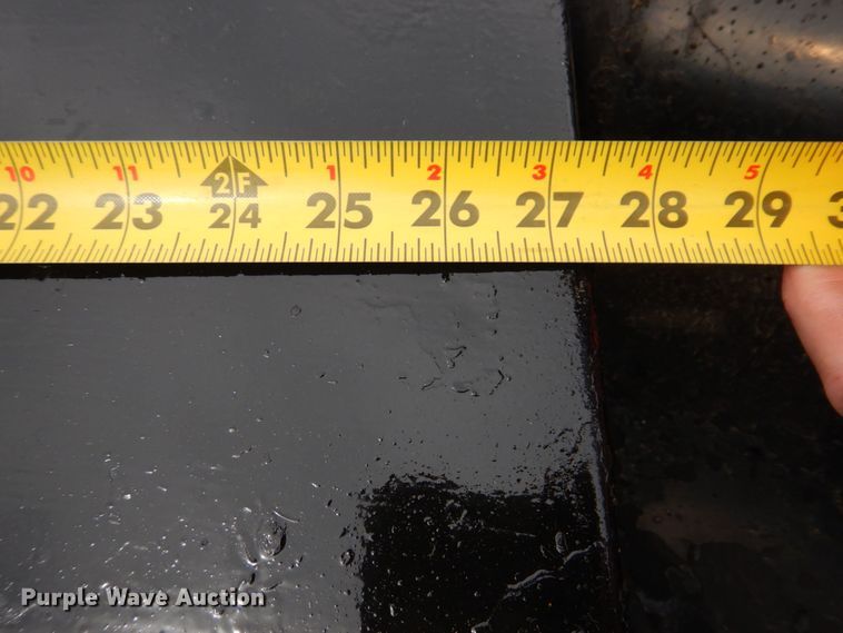 image for item IM9975 2001 Cimline 230D  melter applicator