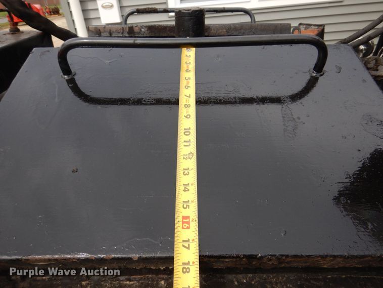 image for item IM9975 2001 Cimline 230D  melter applicator