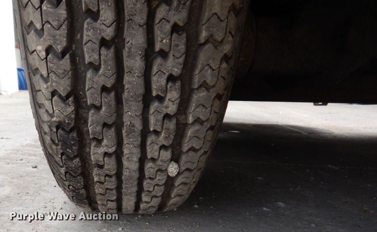 image for item IM9975 2001 Cimline 230D  melter applicator