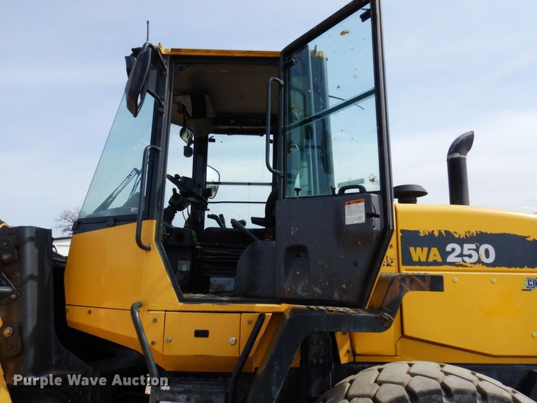 image for item IU9823 2010 Komatsu WA250-6  wheel loader