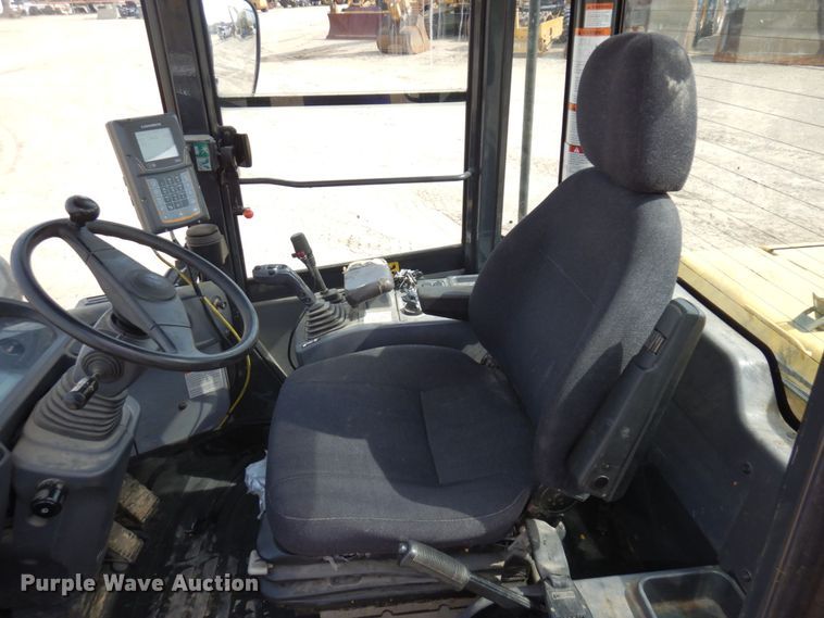 image for item IU9823 2010 Komatsu WA250-6  wheel loader