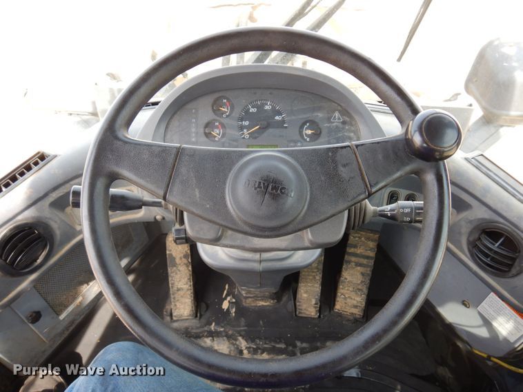 image for item IU9823 2010 Komatsu WA250-6  wheel loader