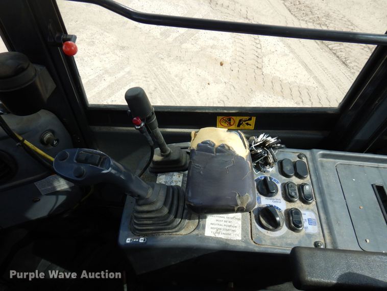 image for item IU9823 2010 Komatsu WA250-6  wheel loader