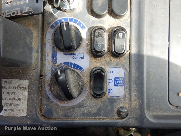 image for item IU9823 2010 Komatsu WA250-6  wheel loader