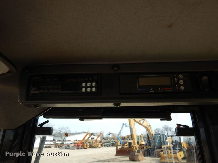 image for item IU9823 2010 Komatsu WA250-6  wheel loader