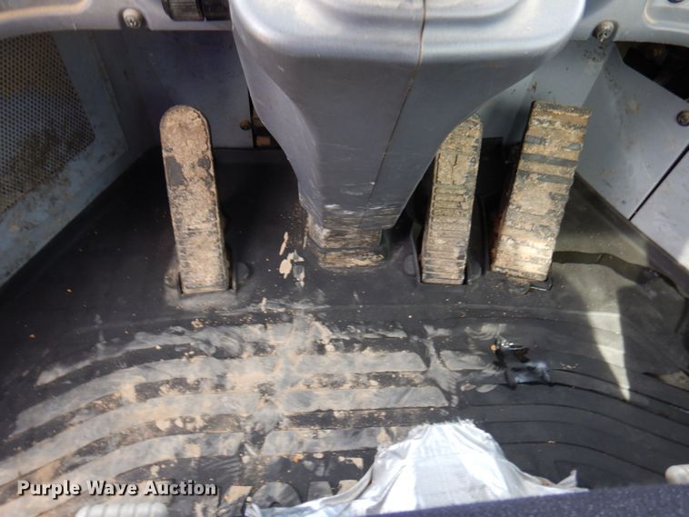 image for item IU9823 2010 Komatsu WA250-6  wheel loader