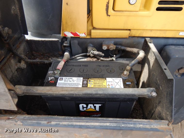 image for item IU9823 2010 Komatsu WA250-6  wheel loader