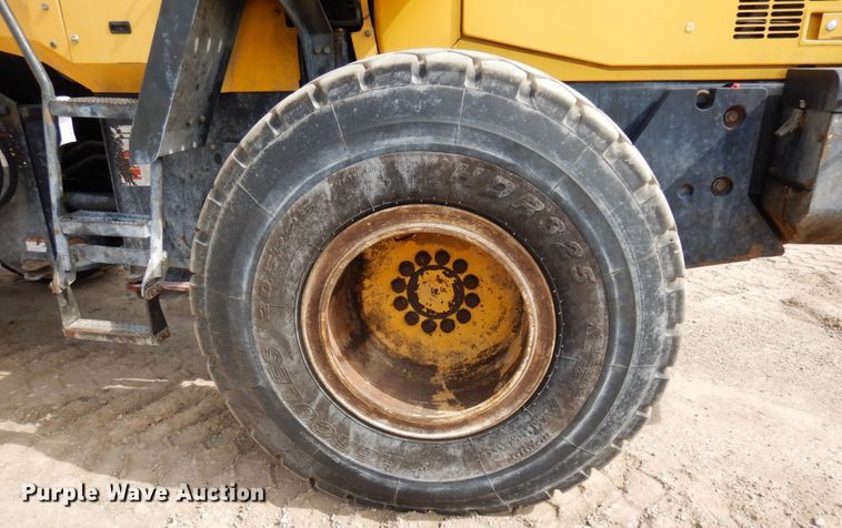 image for item IU9823 2010 Komatsu WA250-6  wheel loader