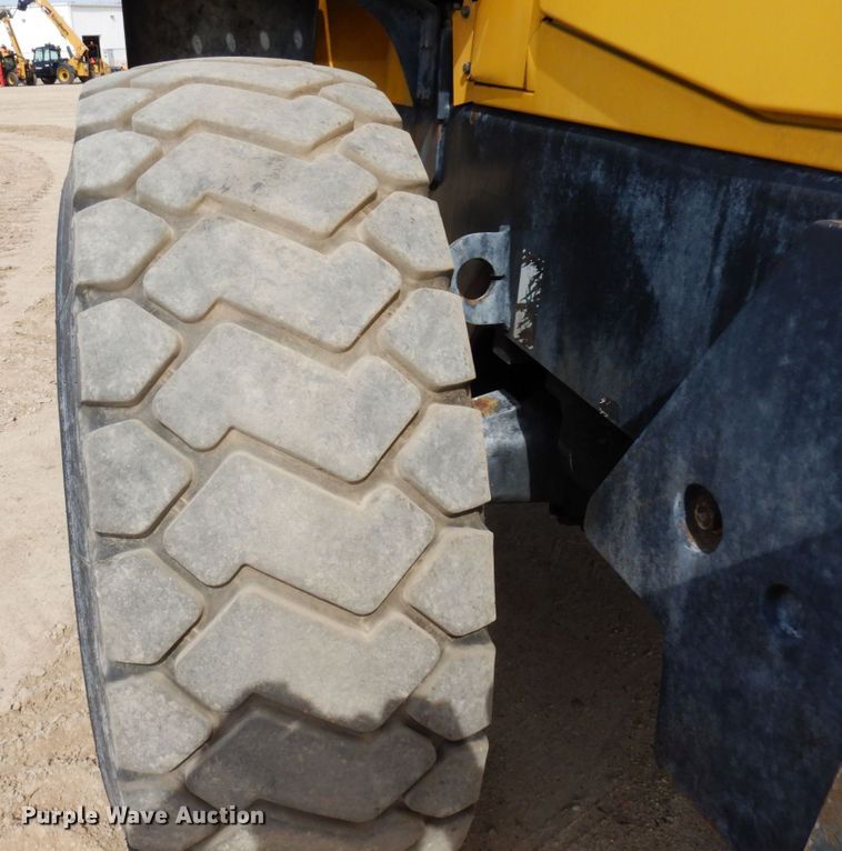 image for item IU9823 2010 Komatsu WA250-6  wheel loader