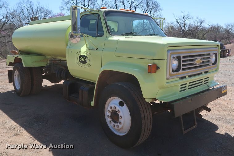 image for item IY9162 1980 Chevrolet C70 Custom Deluxe  water truck