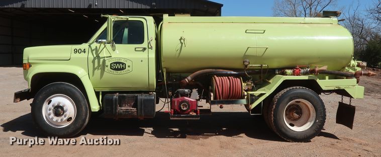 image for item IY9162 1980 Chevrolet C70 Custom Deluxe  water truck