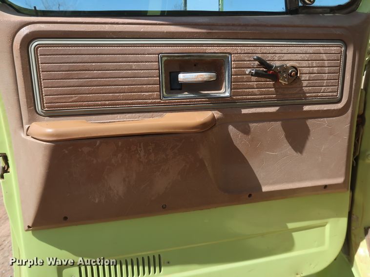 image for item IY9162 1980 Chevrolet C70 Custom Deluxe  water truck