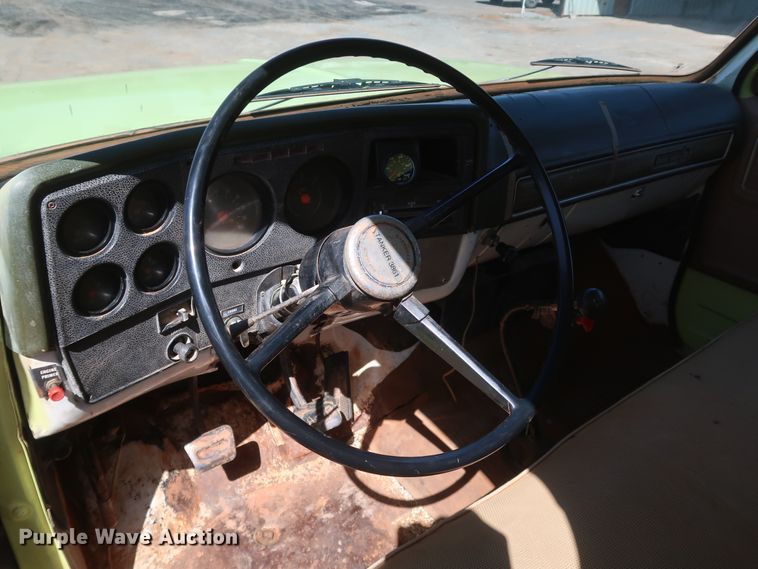 image for item IY9162 1980 Chevrolet C70 Custom Deluxe  water truck