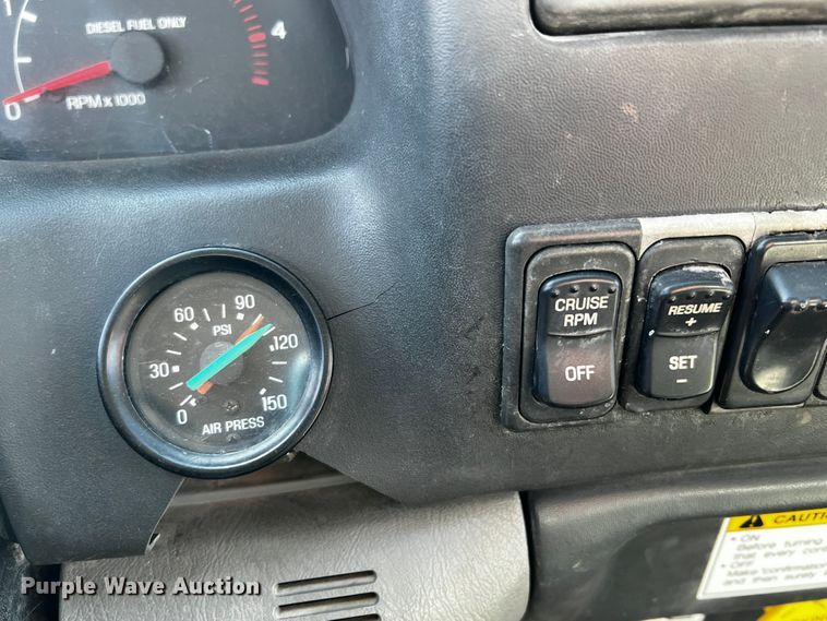 image for item JH9385 2005 Ford F750 Super Duty  crane truck