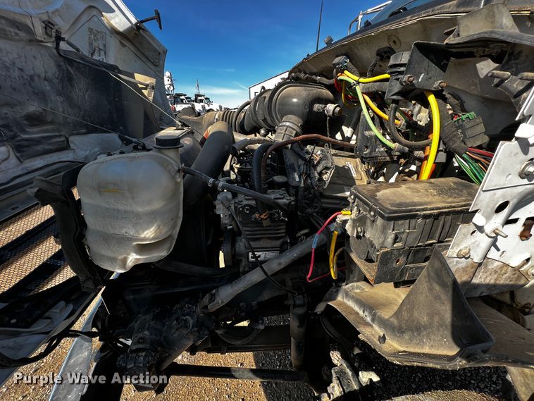 image for item JH9385 2005 Ford F750 Super Duty  crane truck