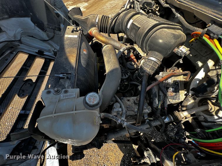 image for item JH9385 2005 Ford F750 Super Duty  crane truck