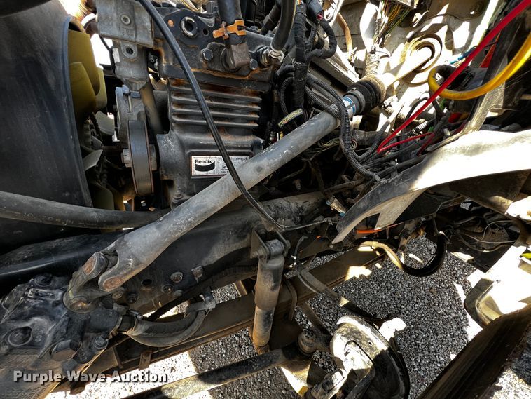 image for item JH9385 2005 Ford F750 Super Duty  crane truck