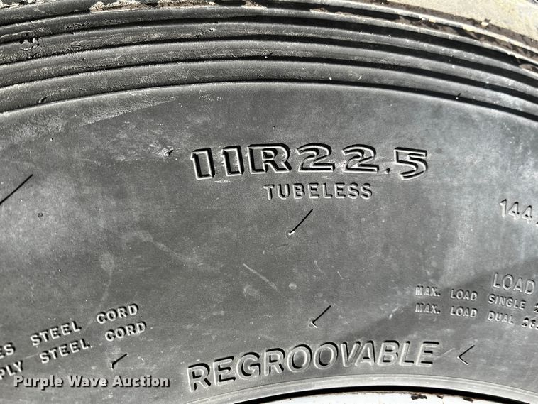 image for item JH9385 2005 Ford F750 Super Duty  crane truck