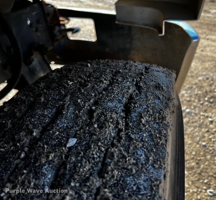 image for item JH9385 2005 Ford F750 Super Duty  crane truck