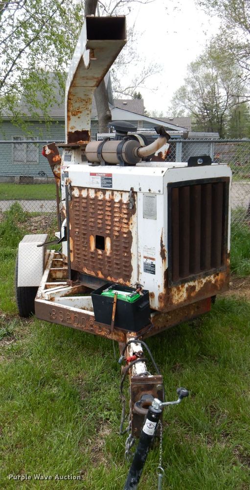 image for item JH9874 2008 Altec DC1217  wood chipper