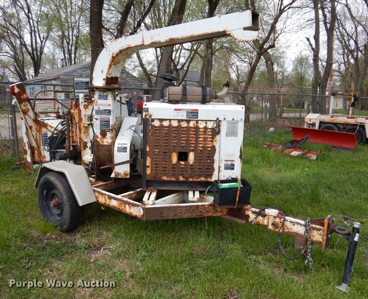 image for item JH9874 2008 Altec DC1217  wood chipper
