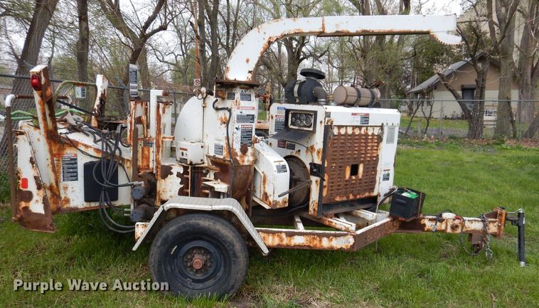 image for item JH9874 2008 Altec DC1217  wood chipper