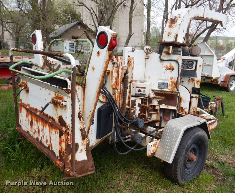 image for item JH9874 2008 Altec DC1217  wood chipper