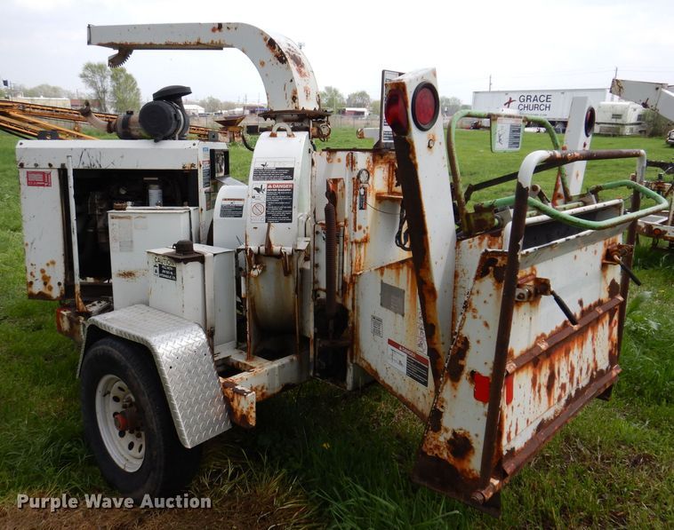 image for item JH9874 2008 Altec DC1217  wood chipper