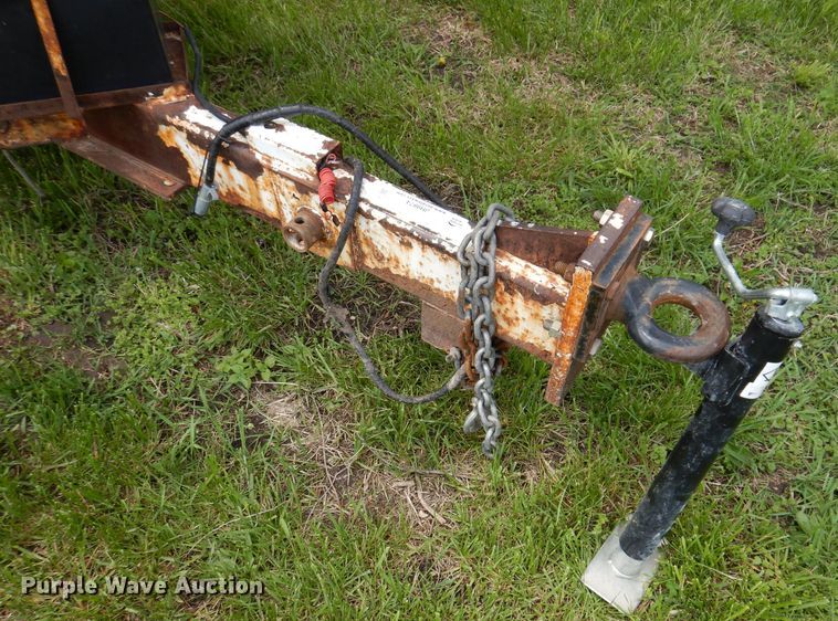 image for item JH9874 2008 Altec DC1217  wood chipper