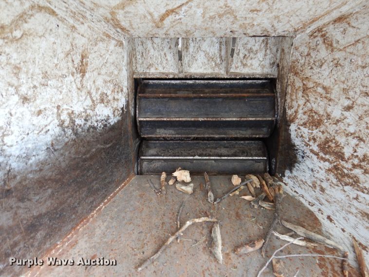 image for item JH9874 2008 Altec DC1217  wood chipper