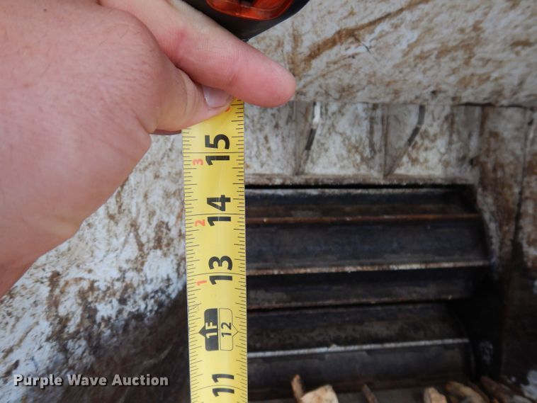 image for item JH9874 2008 Altec DC1217  wood chipper