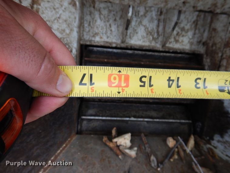 image for item JH9874 2008 Altec DC1217  wood chipper