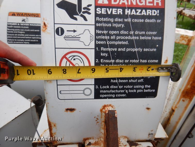 image for item JH9874 2008 Altec DC1217  wood chipper