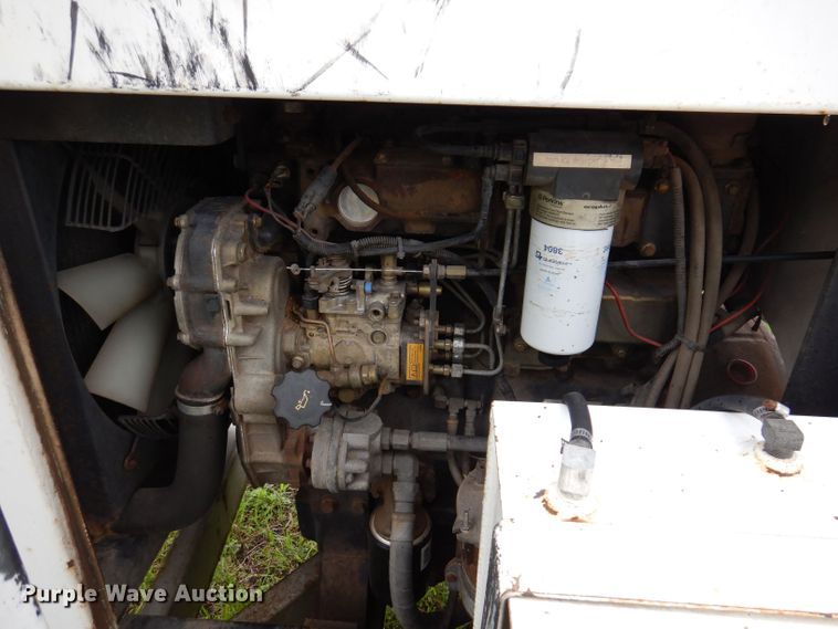 image for item JH9874 2008 Altec DC1217  wood chipper