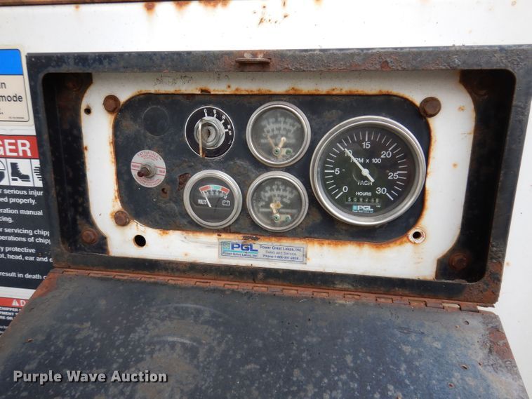 image for item JH9874 2008 Altec DC1217  wood chipper